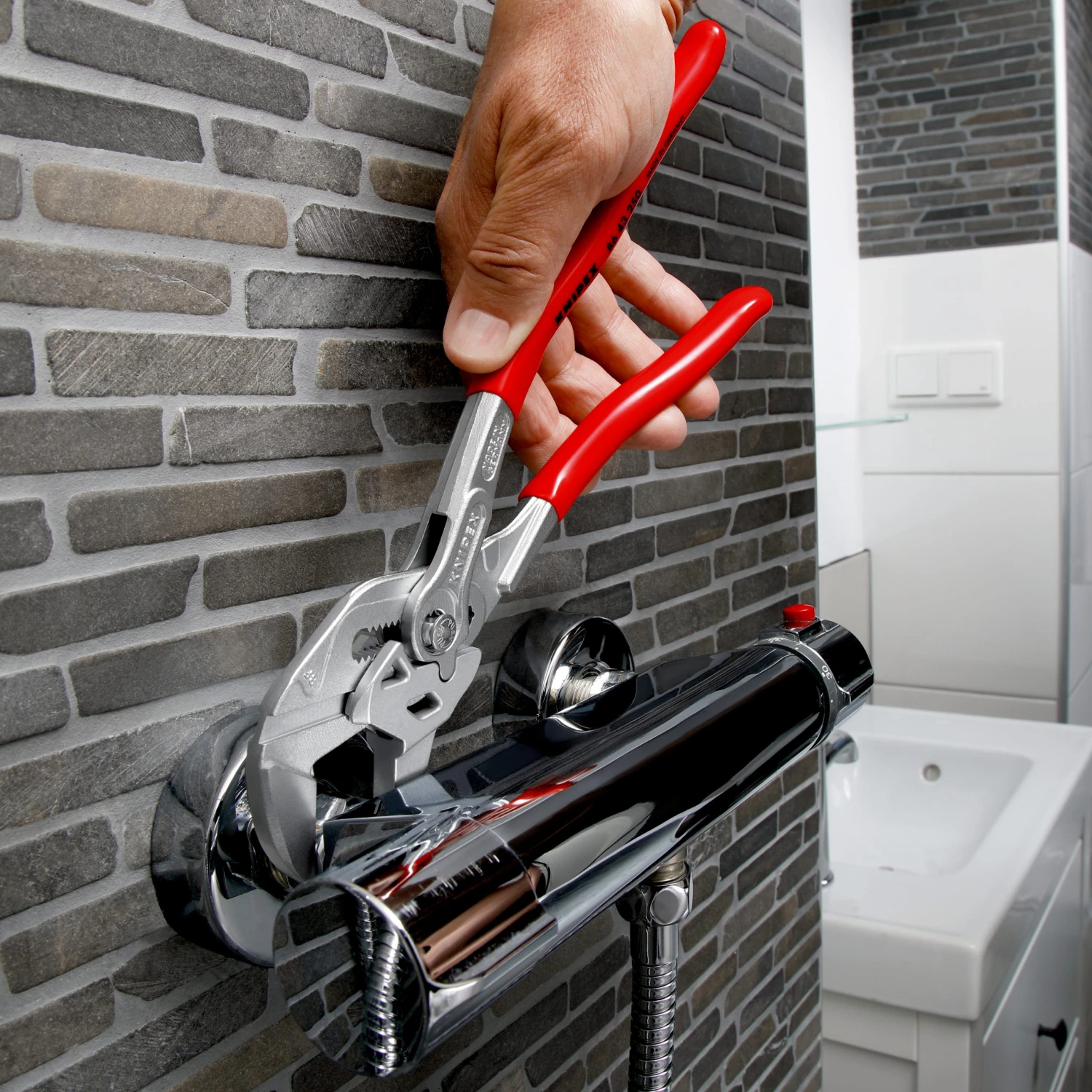 Knipex 86 43 250 Lock Button Waterpump Slip Joint Pliers Angled Handle 250mm (46mm Capacity) - Image 2