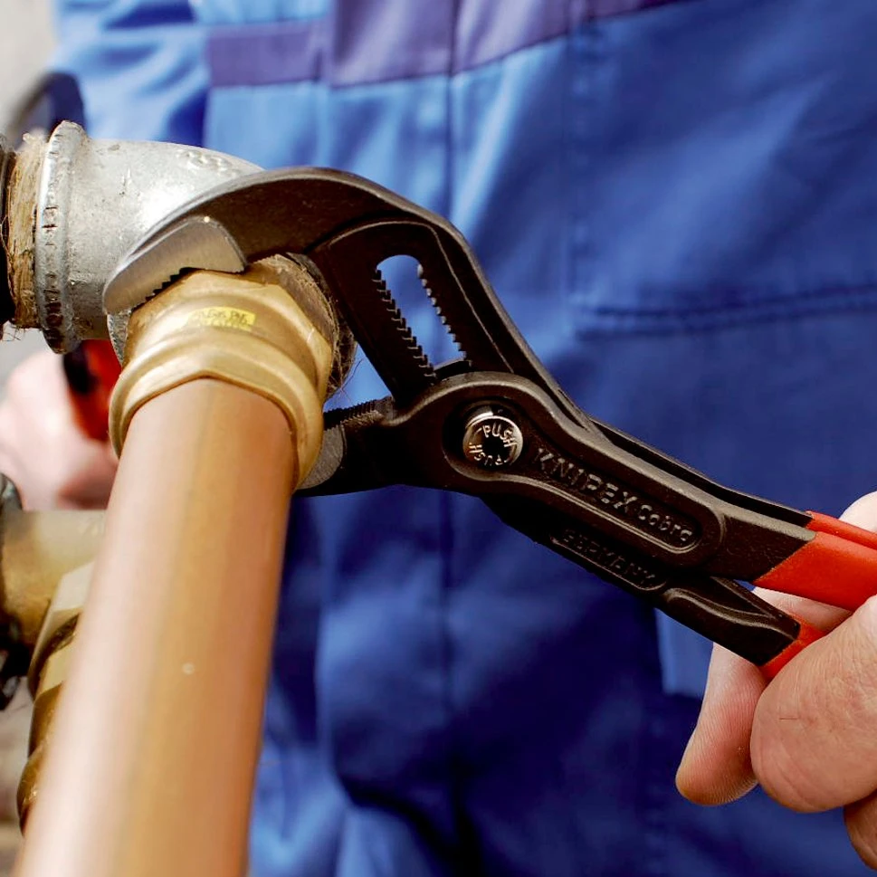 Knipex 87 02 300 Cobra® Hightech Waterpump Pliers Multi-Component Grips 300mm - Image 2