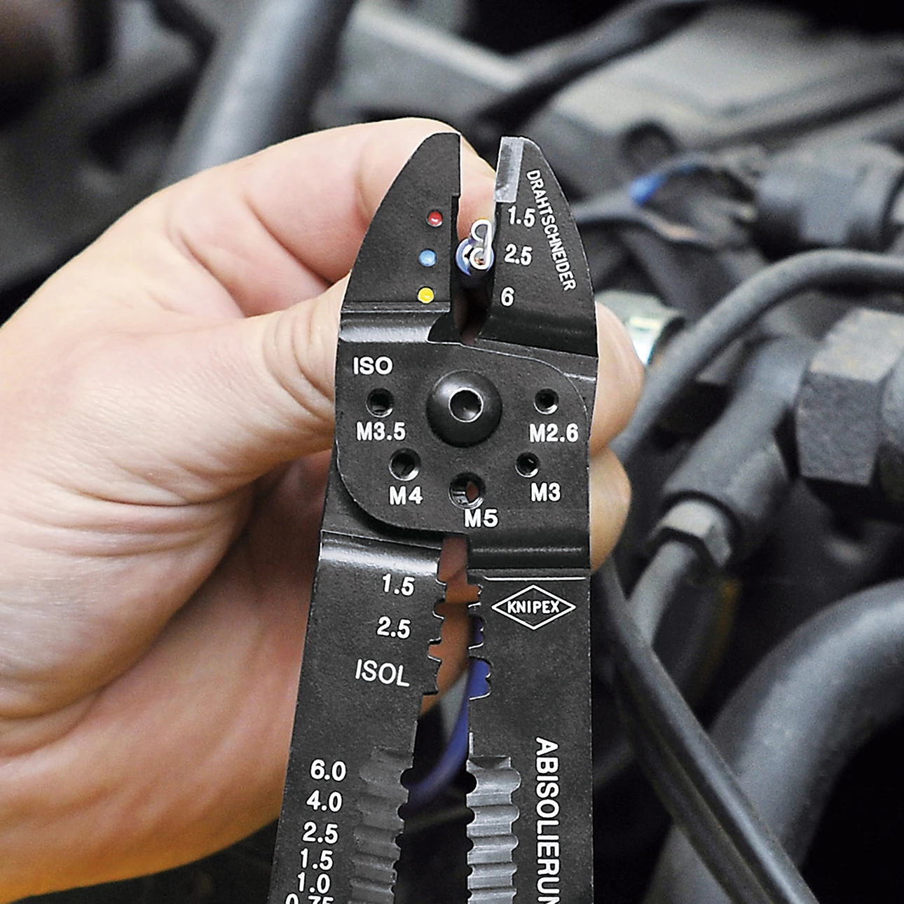 Knipex 97 22 240 Crimping Pliers For Insulated Terminals & Plug Connectors 240mm - Image 5