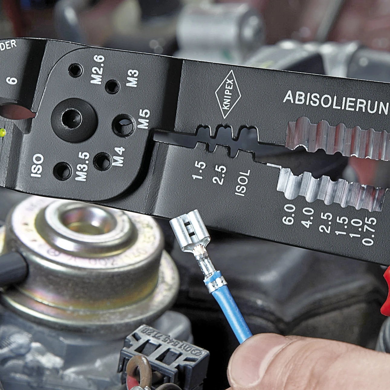 Knipex 97 22 240 Crimping Pliers For Insulated Terminals & Plug Connectors 240mm - Image 6